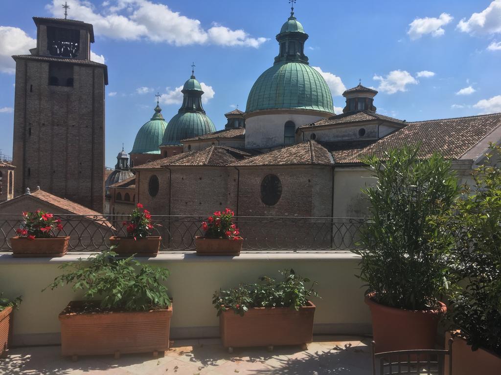 Апартаменти La Loggia Al Duomo - Тревізо Екстер'єр фото