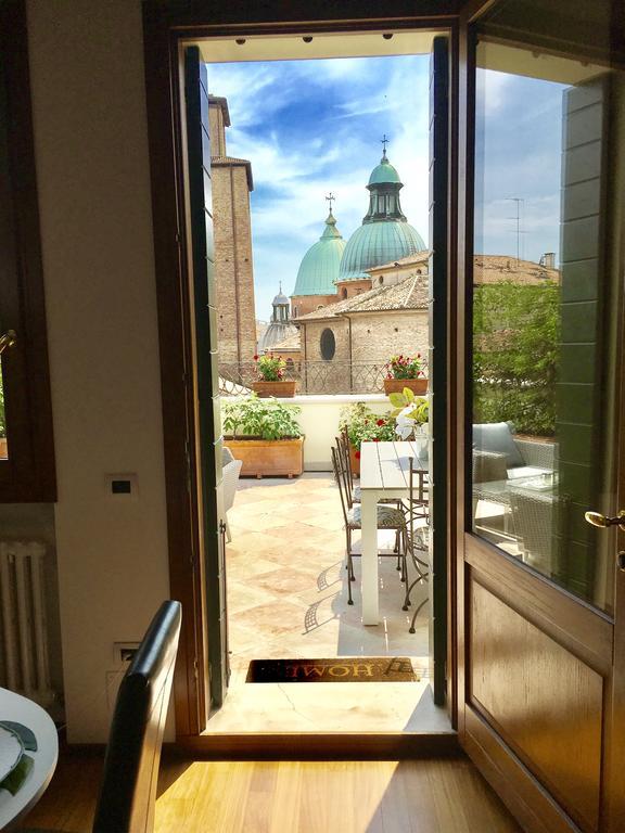 Апартаменти La Loggia Al Duomo - Тревізо Екстер'єр фото